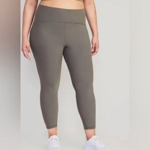 Old Navy Powerpress High Waisted 7/8 Length Legging